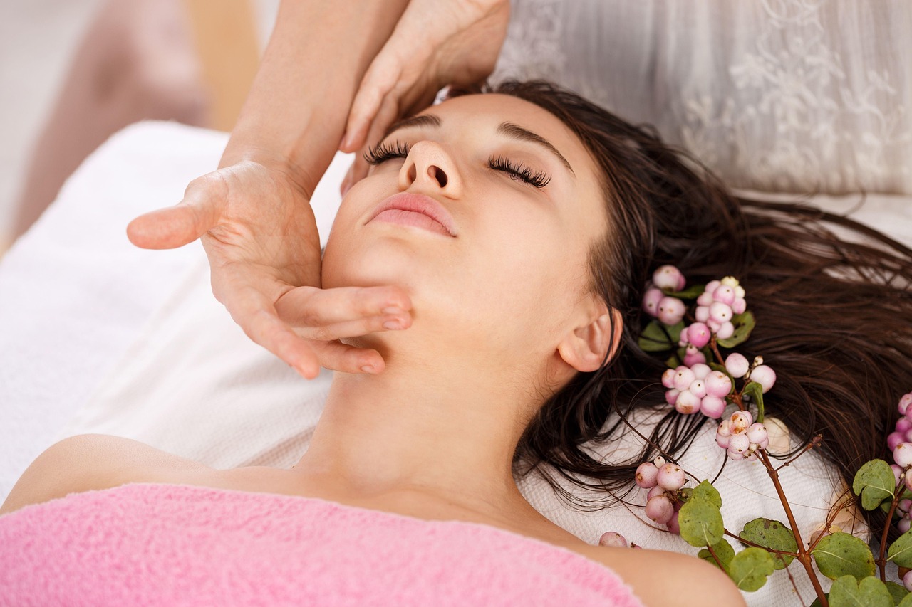 Gesichts- und Kopfmassage